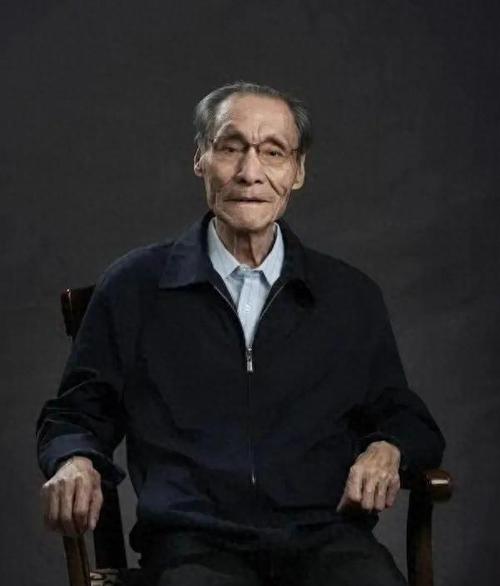 “考古是科学也是艺术”:著名考古学家严文明去世_享年92岁(考古藝術史前)